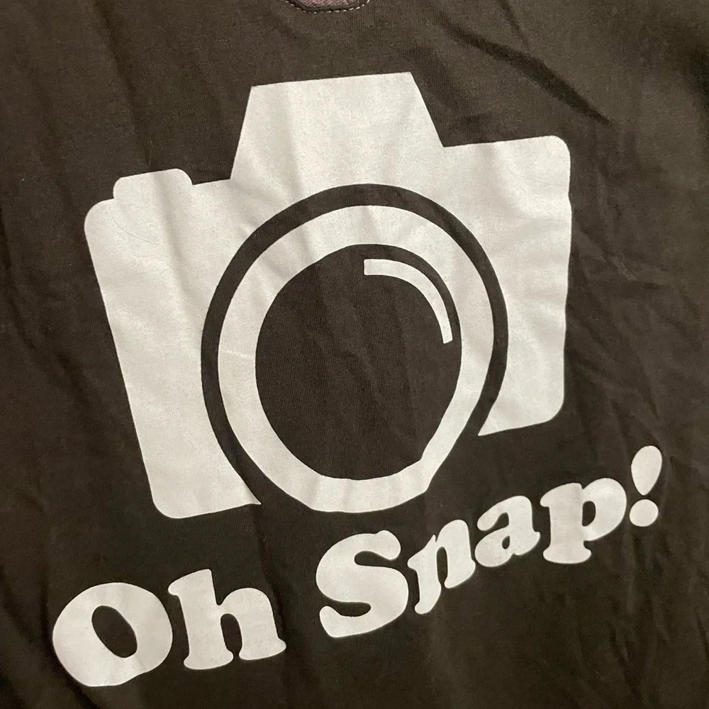 Photography Tee Shirt V Neck Sz L